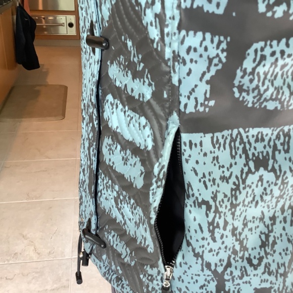 Jamie Sadock quilted golf vest - Picture 8 of 8